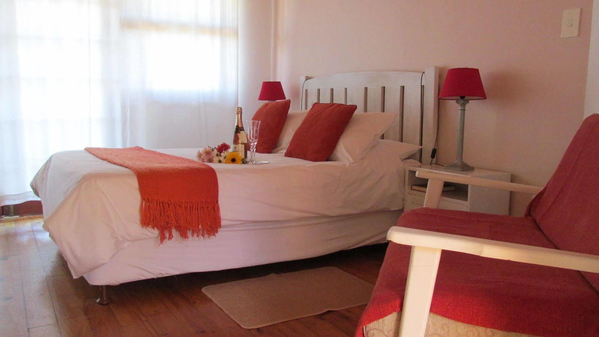 Paradise Heads Self-Catering 克尼斯纳 外观 照片